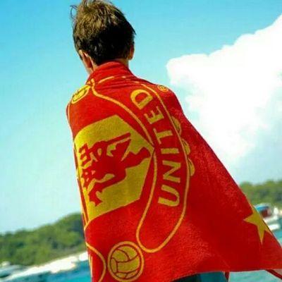 Alturfi22Yahoo's profile picture. ‏‏عشقي كله للزعيم المانشستراوي  ✋و على اوتار مانشستر تعزف ابجدياتي