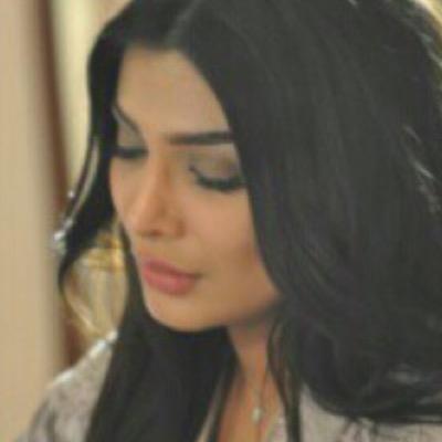 9797Mona's profile picture. على مدّ النظر أحِبها عِيونك ♡ hail