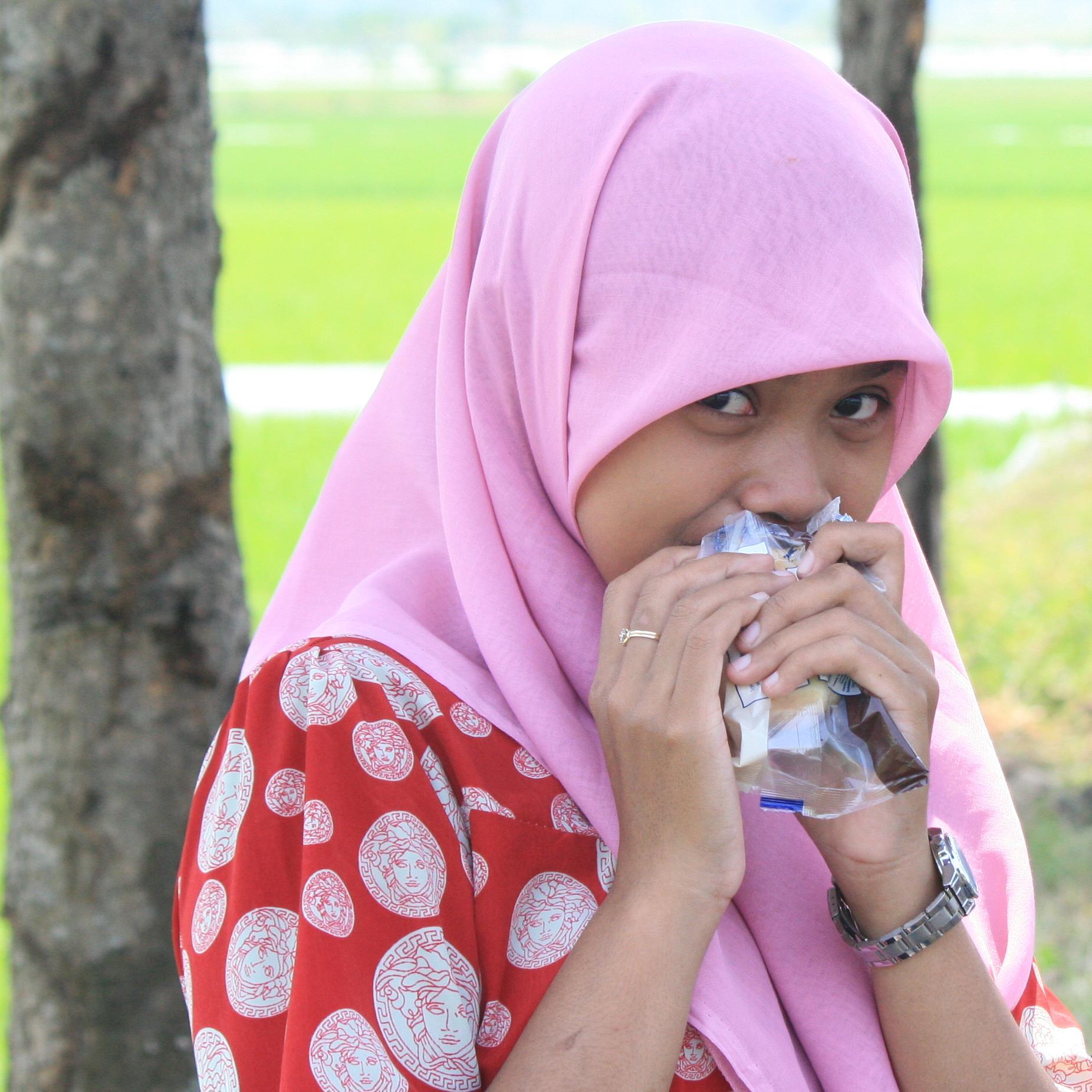 depi_26's profile picture. manusia biasa