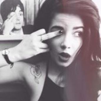 jetpackblues__'s profile picture. fob, p!atd, mcr, muse, paramore, twenty one pilots, lord of the rings & doctor who