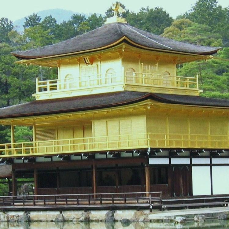 野球、武道、ウォーキング、読書、外国旅行、城、植物園、花、猫、日本茶。人権は世界共通、普遍的でなければならないのに日本だけを問題にし、批判する進歩的文化人、市民グループといわれる自虐的な売国奴を嫌う。政財界、スポーツ界で活躍する在日や帰化した外国人いずれも日本を愛する人たちとは共生したい。