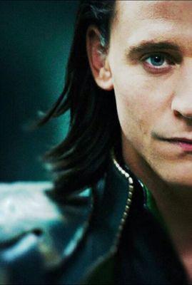 Kneel. [18+, MC, MV]