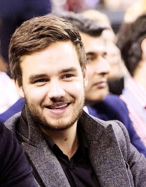 Hello! blah blah blahhhh.....Yes, I follow back to every directioners!