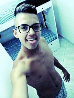 Facebook: Guilherme Barbosa  Instagram: barbosaguiilherme
