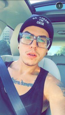 quem acredita sempre alcança 3  @dhsken :3 Since:09/12/11 seguida por ele  22/09/14
#QueroPossoConsigo