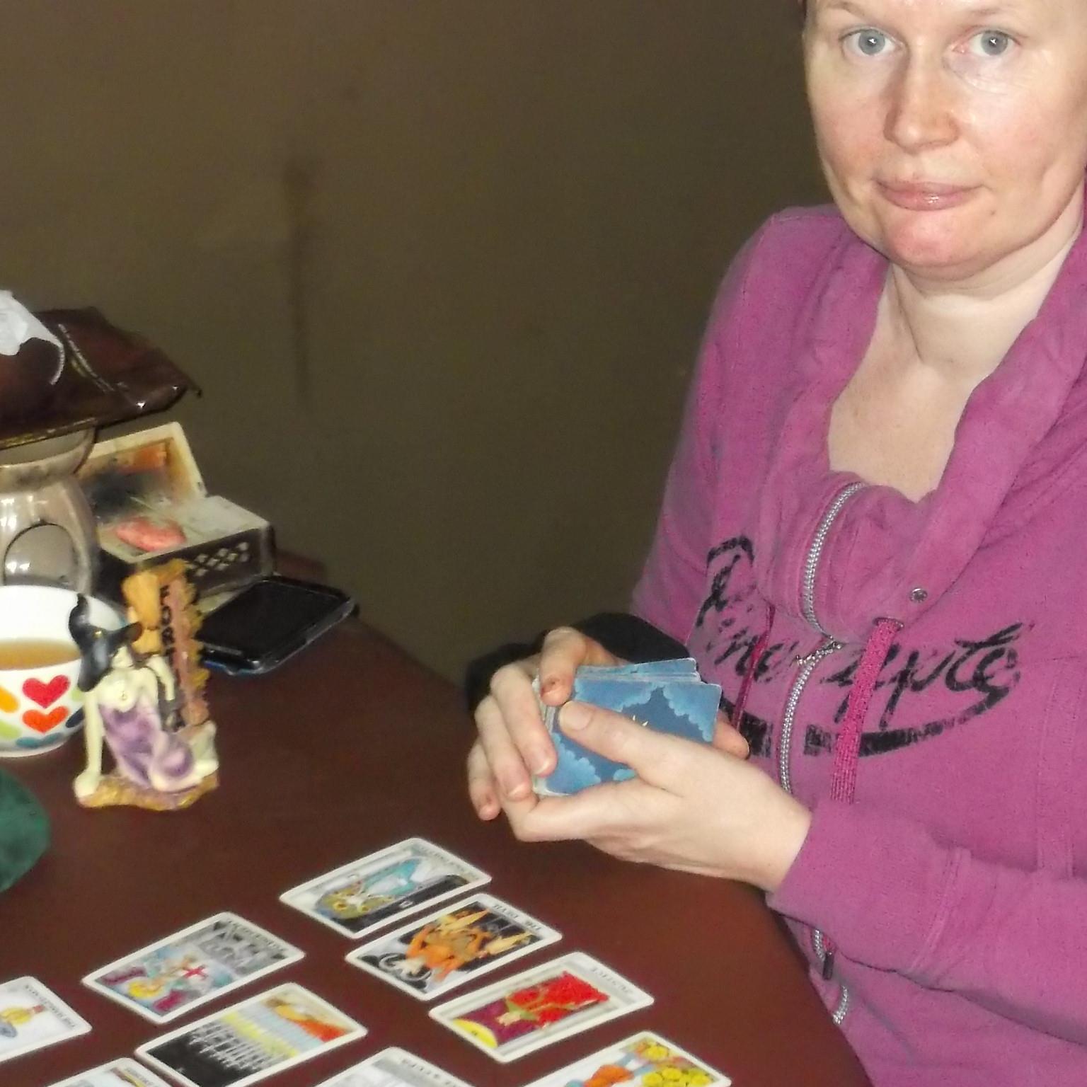 LausTarotCall's profile picture. I interpret your cards from the spirit world. If you have a landline. Just £12.99 for 20 minute reading, Love, Work, Money etc