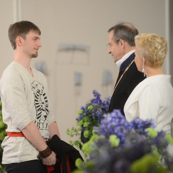 kaldalu's profile picture. @edwardlucas meelis kaldalu is not naive at all. most non-naive pranxta around.