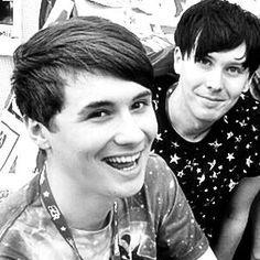 ianthony/phan shipper (and a craftie)