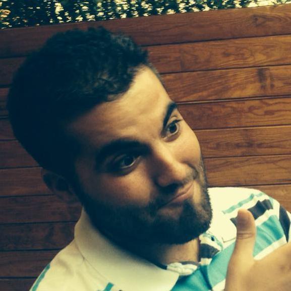 CayeMQ's profile picture. Cabrón, cinéfilo e Informático. Vivo disfrutando los pequeños placeres de la vida