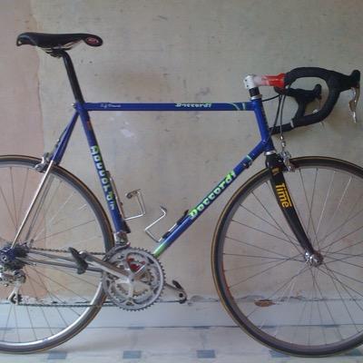 alanstobart's profile picture. Sort of an engineer, sort of a husband, sort of a dad, mostly cycling around wearing silly grin.