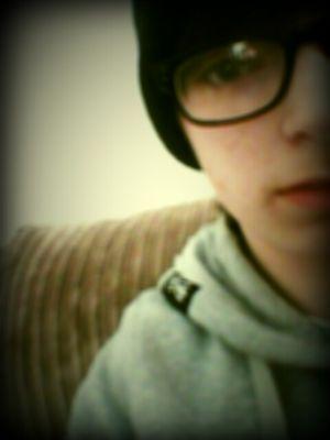 KirstiMccoy005's profile picture. Hello, Im Kirsti.  
I go to lisnagarvey high school, im shy, quiet but very intelligent.  lol Im 16 and I want to be a soilder in British Army