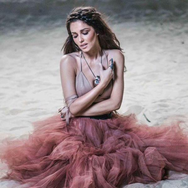 cheryl   shannen   ali king @CherylOfficial @DohertyShannen
