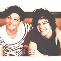 Compte source Larry Stylinson. On tombe amoureux d'une personne pas d'un sexe.