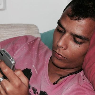 Fortes Razões,Fazem Fortes Acções...