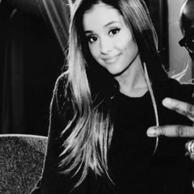 I adore Ariana ~Waitin' for her to follow me ~PLL ~@arianagrande @frankiejgrande