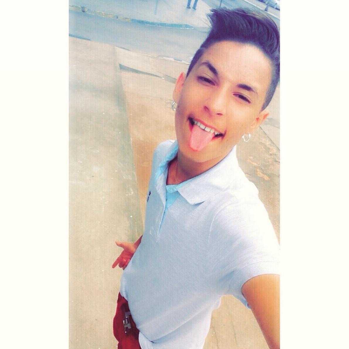 whats: 61 84619313 insta: hercules.13