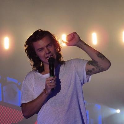 free follow from @antiquehxrry