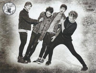 i Love You Penguins! and Luke Hemmings ♥_♥