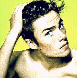 TragicDismal's profile picture. ❝I'm a tragic mistake.~❞ 「17.」Son of Melphome. [ Percy Jackson. ] Scottish.