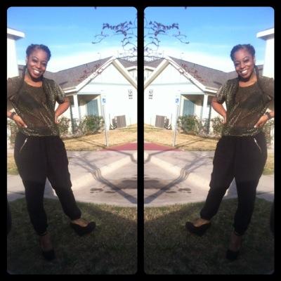 Commas_365's profile picture. 