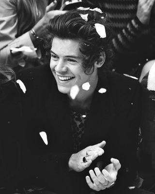 lwtxlovesxhes's profile picture. hi pls follow @spacenjhoran ly ✌