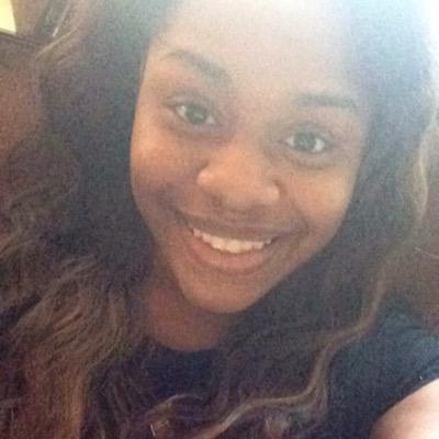 Intelligent Beautiful Hardworking. & I don't owe a nigha NOTHING! ✊ #RIPTrint