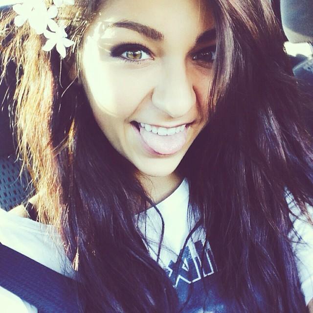 Monica__CLM's profile picture. 17. Monica. Hija del Comisario y hermana de Erica. Fuerte y cabezota, siempre consigo lo que quiero. Aspiro a ser policia.