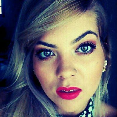 20, esteticista  futura maquiadora