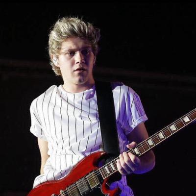 Hi, this is a fannaccount of Niall Horan :)