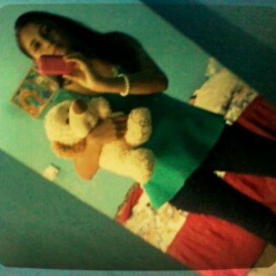 me gusta las musica y soy muy alegre