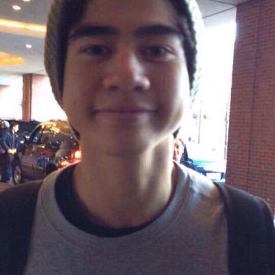 hiiii i gave you a free follow so it'd be cool if you follow @walkinorman :)