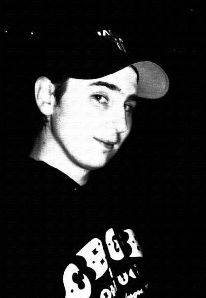 SharePoint 2010 MCPD, likes Chelsea, plays PS3 and do lots of other awsome stuff.