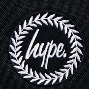 Sniper/feeder sometimes trickshot, inspirations- FaZe Rain,FaZe Adapt,FaZe Linkzy. Looking for a clan at least over 1k