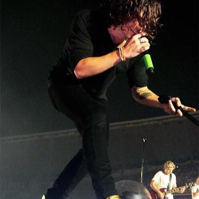 PLEASE FOLLOW @_STYLINSON28