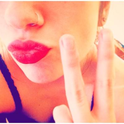 basicbitch1000's profile picture. ❤️ the gym, The Bachelor and the sun. Text me. ❌⭕️❌⭕️