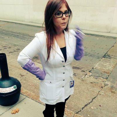 AntionetteC's profile picture. Really, really short person.