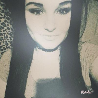 _hey_its_courts's profile picture. 