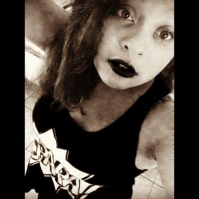 Amanda Albino 
snap: hey _amandinhha 
mudeii de cidade e de rumo, fiz o nada vira tudoo ✌