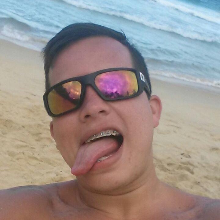 Venezolano® Publicista-Comunicador✎ Conocedor de nada y aprendiz de todo. Aficionado a la Fotografía.