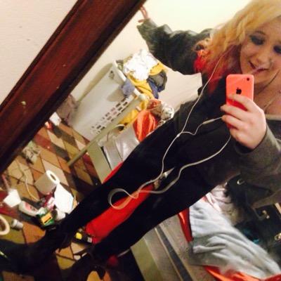 I'm a 16 year old girl, I love traveling. I love music.. my family and friends are the world to me. I enjoy new experience's.