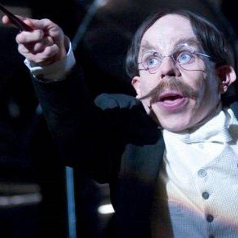 FiliusMola's profile picture. El profesor mas mono, adorable y sexy de todo Hogwarts. Tamaño mini (portatil). Un cachondo enamorado de los canutos de mandragora y las faldas :D