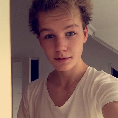• MAINSTREET • Daan/5 ❤️ • i (un)follow back • unfollowers i see you •