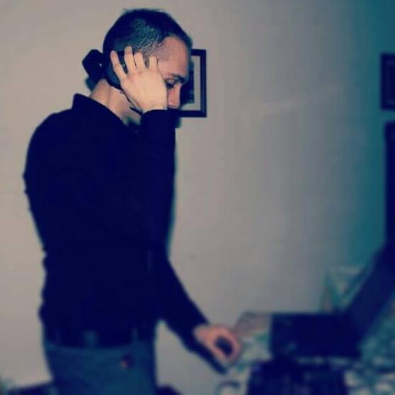 @DJ__Erik