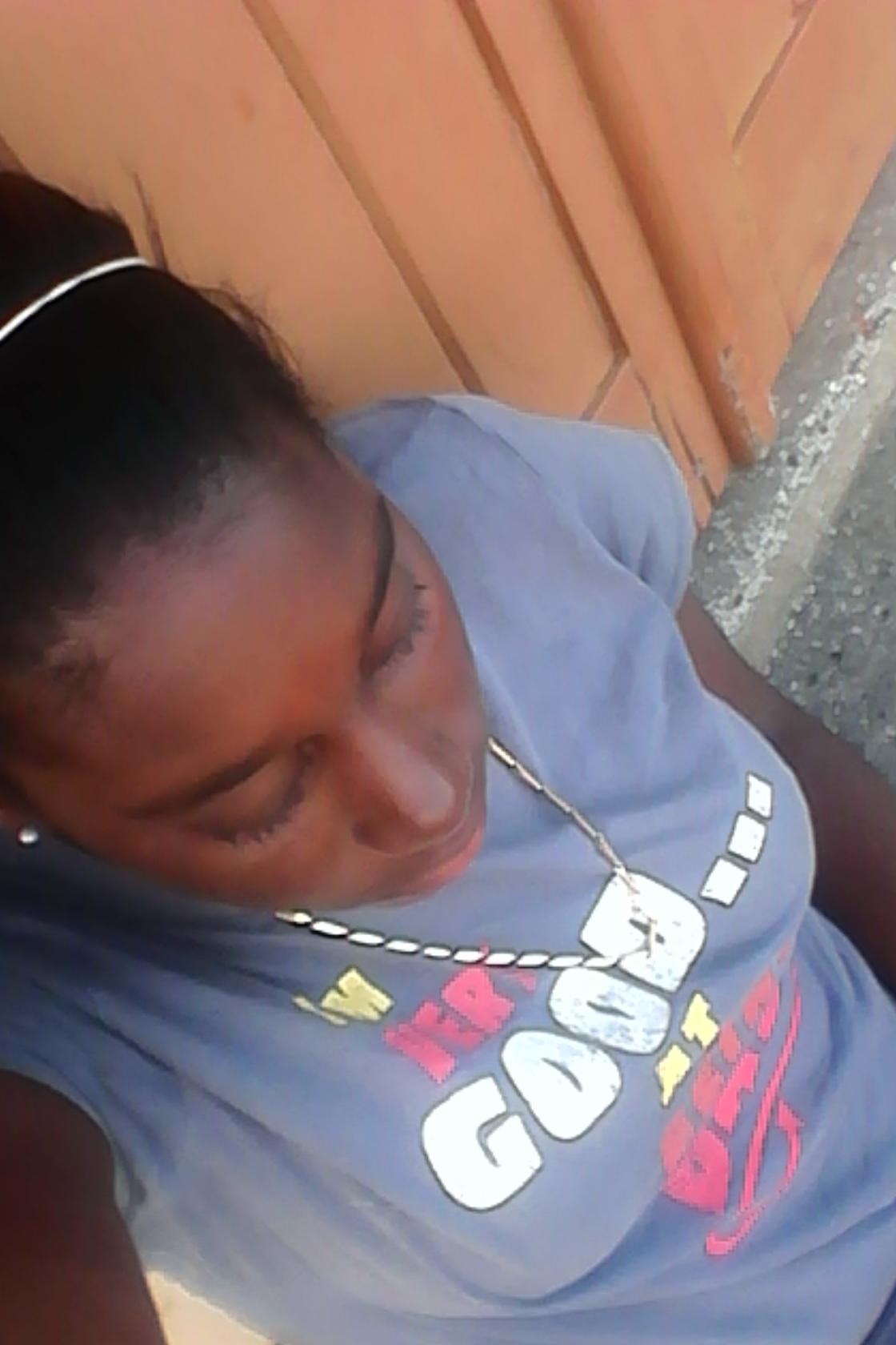 living 2 de fullest // follow for a follow back :)
