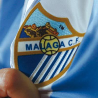 @caixabank / @MalagaCF / @Chicagobulls Vive y deja vivir....