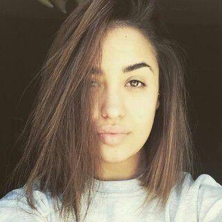 mooony0y's profile picture. 