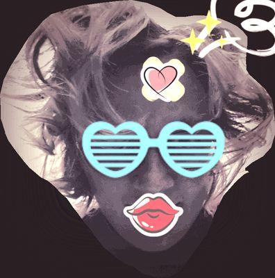 79voltepaola's profile picture. Lunatica per colpadelle maree..anche se abito in pianura padana...Sposata.Ho una figlia,un cane,1coniglio poca pazienza e troppe domande senza risposte!