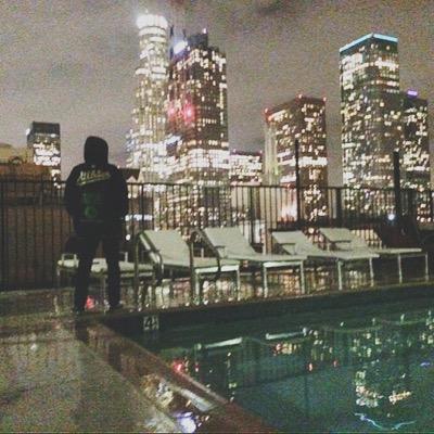 sluttyfeelz's profile picture. no