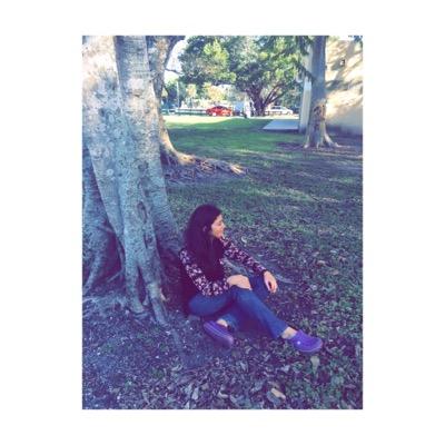 hey guys! am 13 years old, well first things first this is my twitter hope you like it ❤️ life is goal ❤️