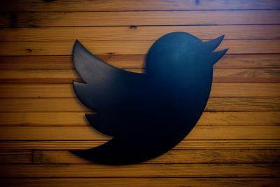 #Followback #Followbuddy #GainFollowers #MoreFollowers #Retweet #Follow #NezzMedia #CKETT #FollowTheStar ☆